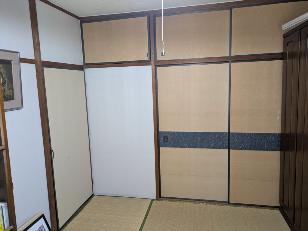 襖紙張替施工前の写真